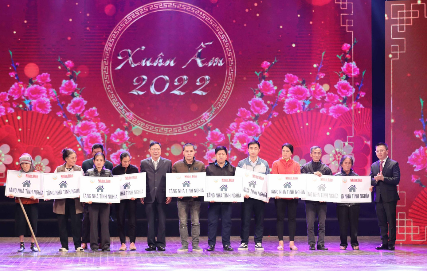 Nhiều căn nhà trao tặng đối tượng nghèo khó, ảnh hưởng thiên tai, đại dịch.