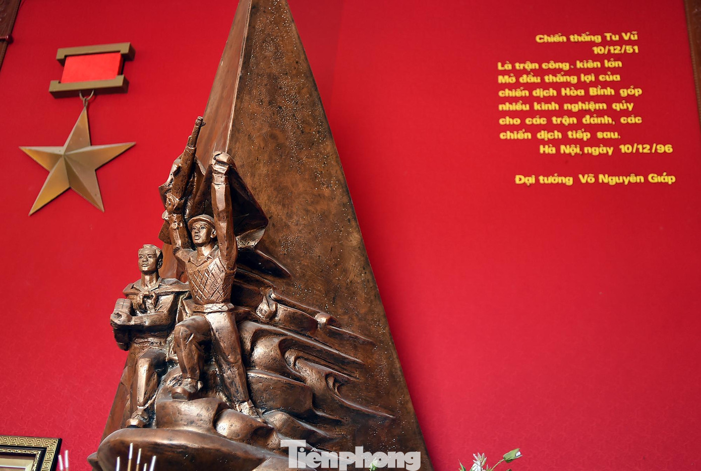 Nhân kỷ niệm 45 năm chiến thắng Tu Vũ được Đại tướng Võ Nguyên Giáp đánh giá &quot;Chiến thắng Tu Vũ 10/12/51 là trận công kiên lớn mở đầu thắng lợi của chiến dịch Hòa Bình...&quot;. Ảnh: Xuân Tùng