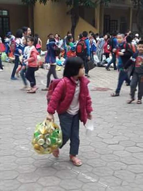 Tin mới vụ học sinh TP Vinh mang phế thải đến trường ảnh 2