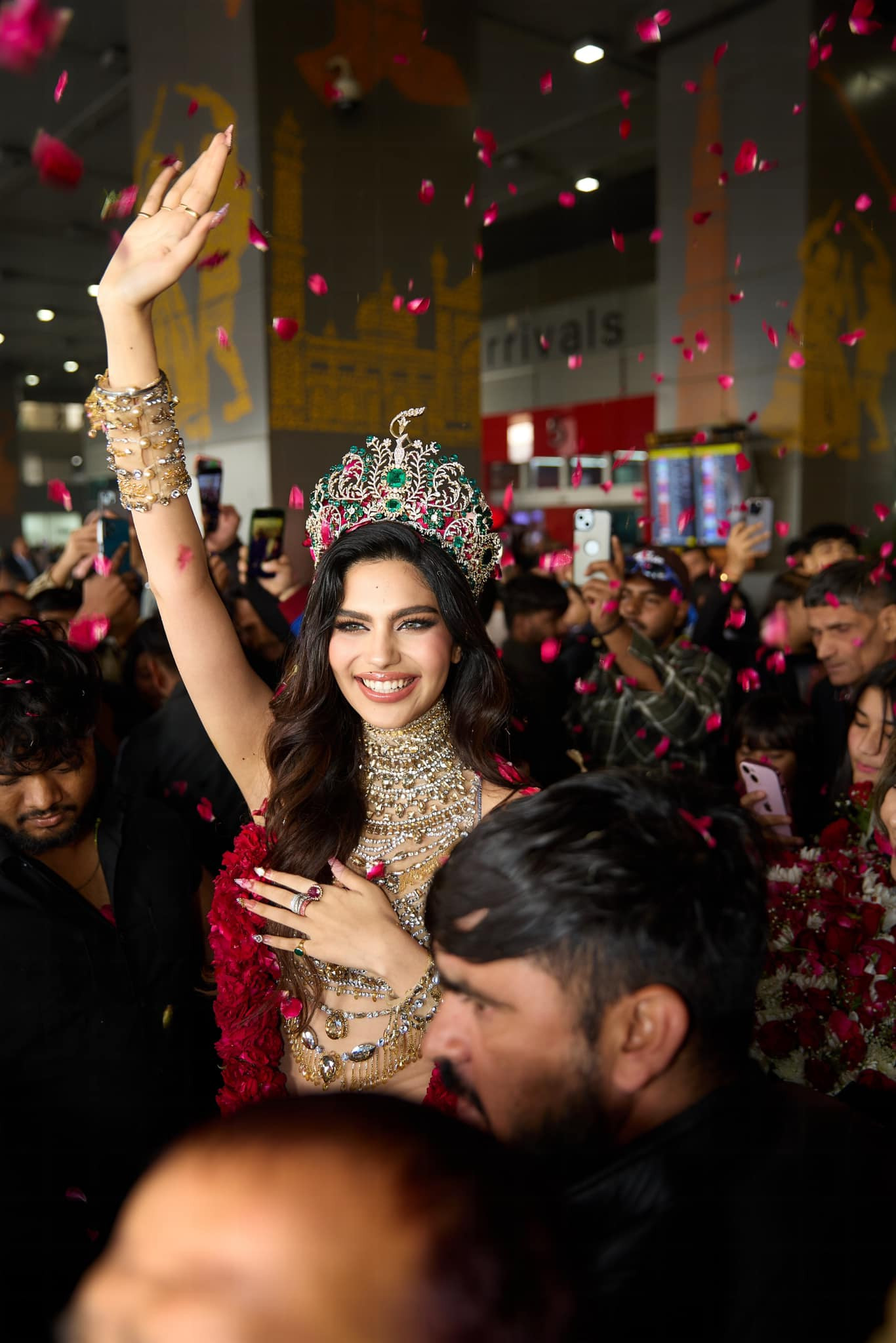 Ông Nawat đã tìm được đơn vị nắm bản quyền mới của Miss Grand India.