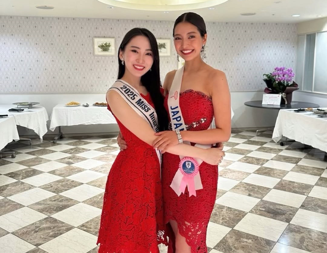 Ai Nozaki bị nhận xét kém sắc so với người tiền nhiệm là Hoa hậu Quốc tế Nhật Bản 2024 Mei Ueda. Tại cuộc thi Hoa hậu Quốc tế 2024 ở Nhật Bản, Mei Ueda đã giúp Nhật Bản được xướng tên vào top 20 sau nhiều năm liền trắng tay nhờ thắng giải bình chọn.