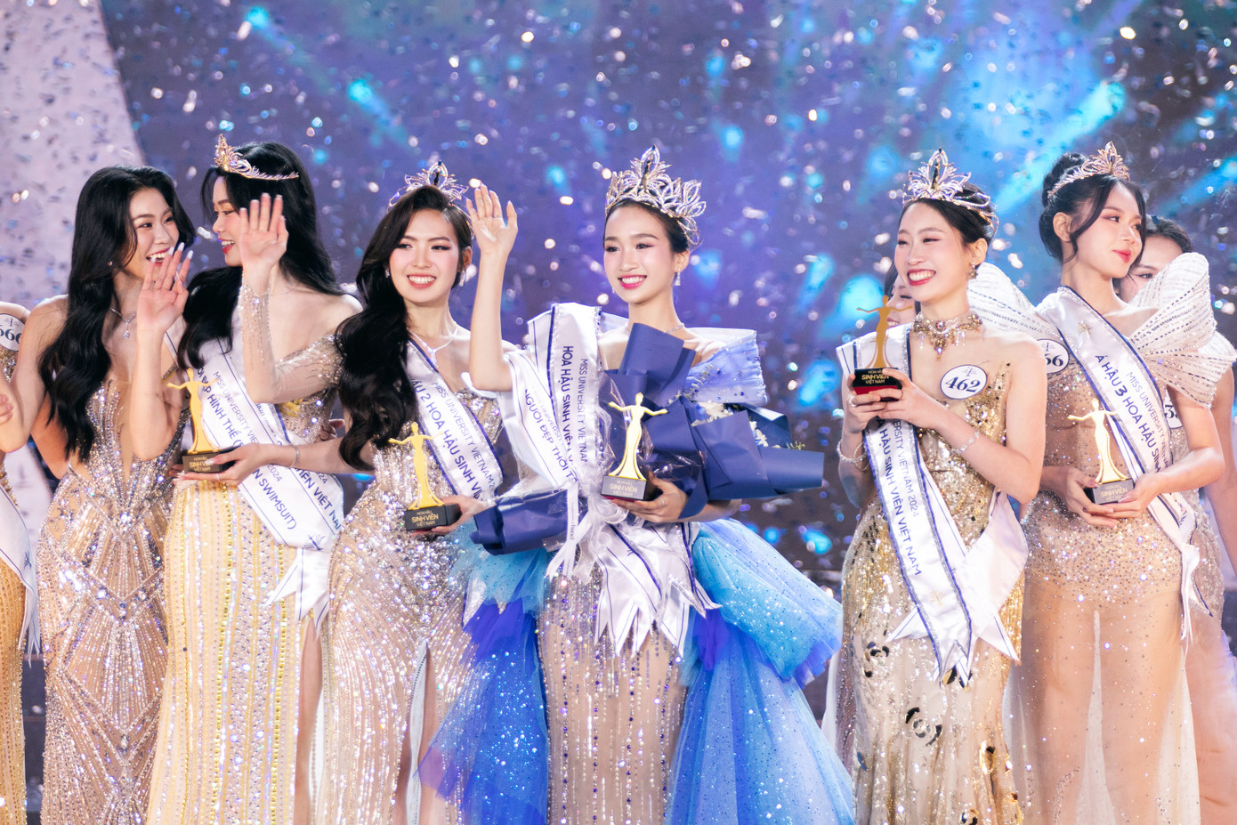 Chung kết Hoa hậu Sinh viên Việt Nam 2024 đã diễn ra tại Hạ Long, Quảng Ninh tối 15/12 với chiến thắng thuộc về người đẹp Dương Trà Giang (Hà Nội). Cô nhận tổng giá trị giải thưởng 11,45 tỷ đồng gồm hiện kim và quà tặng.