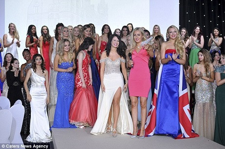 Đang đi thi Hoa hậu, thí sinh bất ngờ được bạn trai… cầu hôn ảnh 7