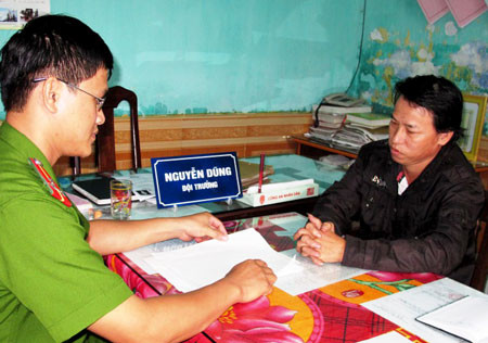 Ba tại cơ quan công an