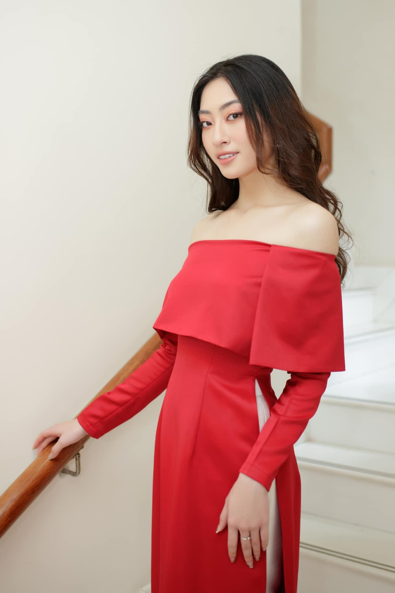 Nàng hậu sinh năm 2000 đẹp rực rỡ, quyến rũ tựa 'nàng Xuân' yêu kiều. Nàng hậu sinh năm 2000 đẹp rực rỡ, quyến rũ tựa 'nàng Xuân' yêu kiều.