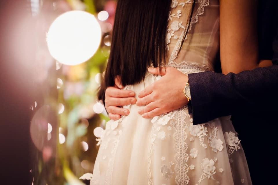 Hình ảnh lãng mạn của cặp đôi. Hình ảnh lãng mạn của cặp đôi.