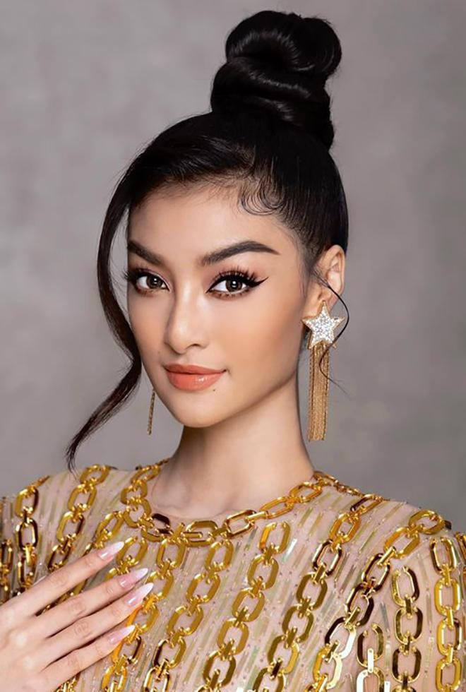 Á hậu Kiều Loan hoá quý cô yêu kiều, lộng lẫy khi diện váy dát vàng độc đáo.