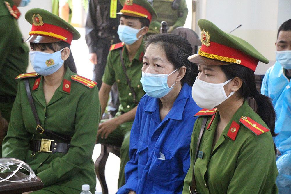 Bị cáo Nguyễn Thị Kim Hạnh (tức Mười Tường) tại tòa.