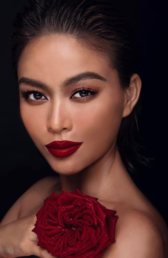 Á hậu Mâu Thủy khoe vẻ đẹp lộng lẫy, kiều diễm trong loạt ảnh mới.