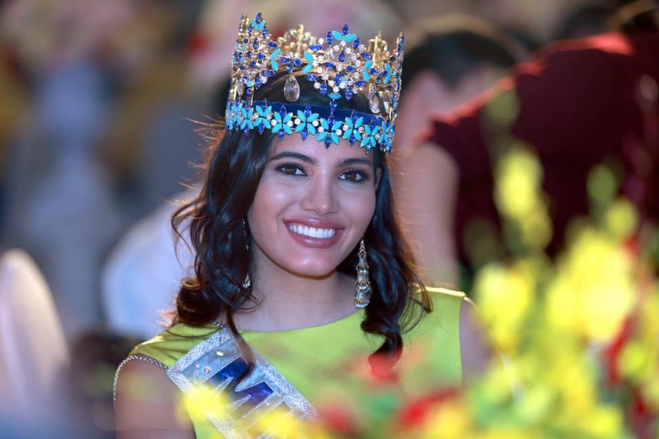 Stephanie Del Valle là chủ tịch của tập đoàn Reignite - đơn vị đăng cai tổ chức cuộc thi Miss World 2021 tại Puerto Rico.