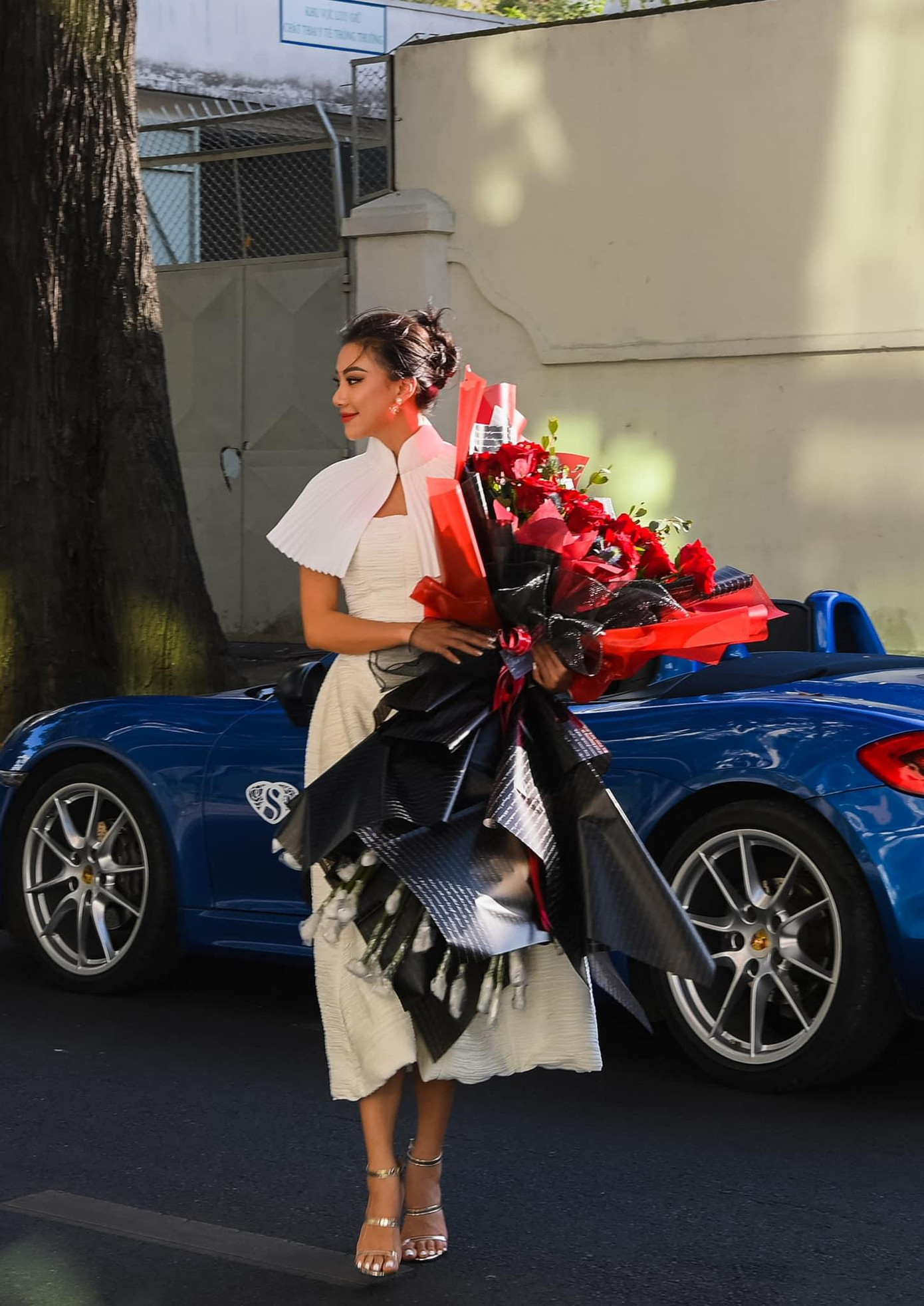 Á hậu Hoàn vũ Việt Nam 2019 được nhận xét ngày càng xinh đẹp và 'lột xác'.