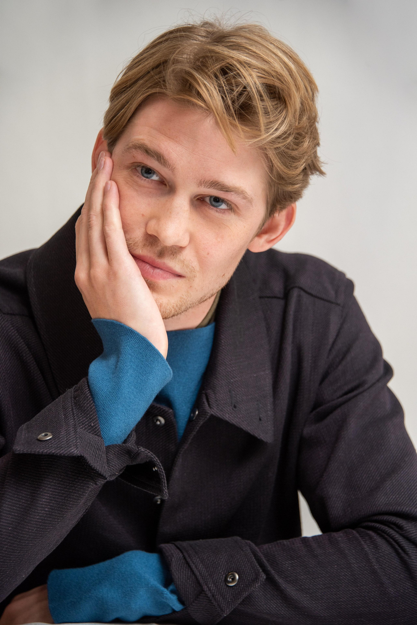 Chúc mừng Joe Alwyn có "kèn vàng" đầu tiên trong sự nghiệp.