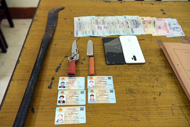 Tang vật thu giữ.