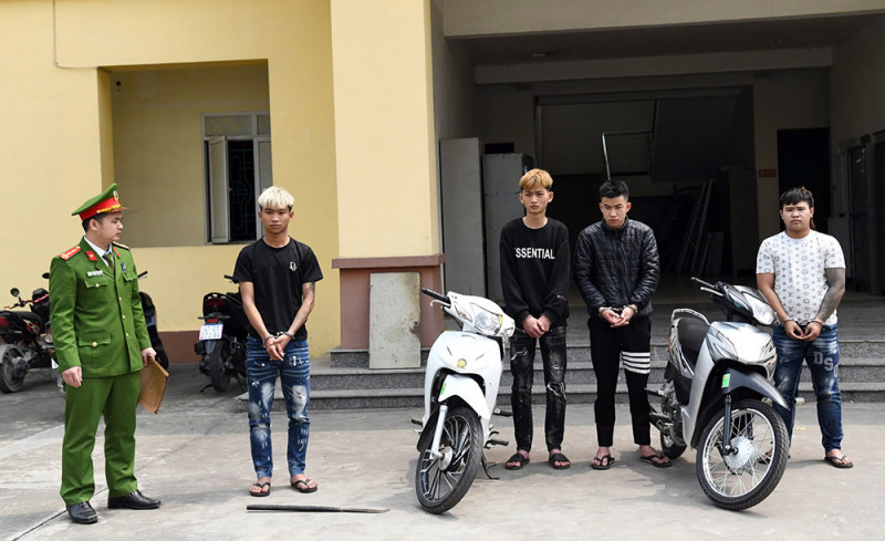 Các đối tượng bị bắt trong vụ án cướp tài sản tại xã Phùng Nguyên.