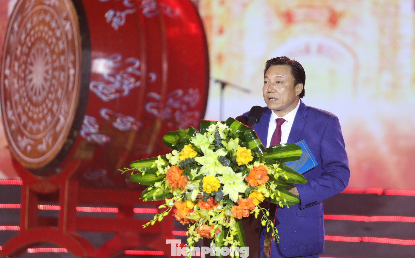 Ông Nguyễn Huy Ngọc phát biểu khai mạc buổi lễ.