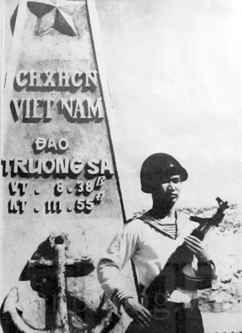 Chiến sĩ Trường Sa, những năm 1980 – ảnh tư liệu