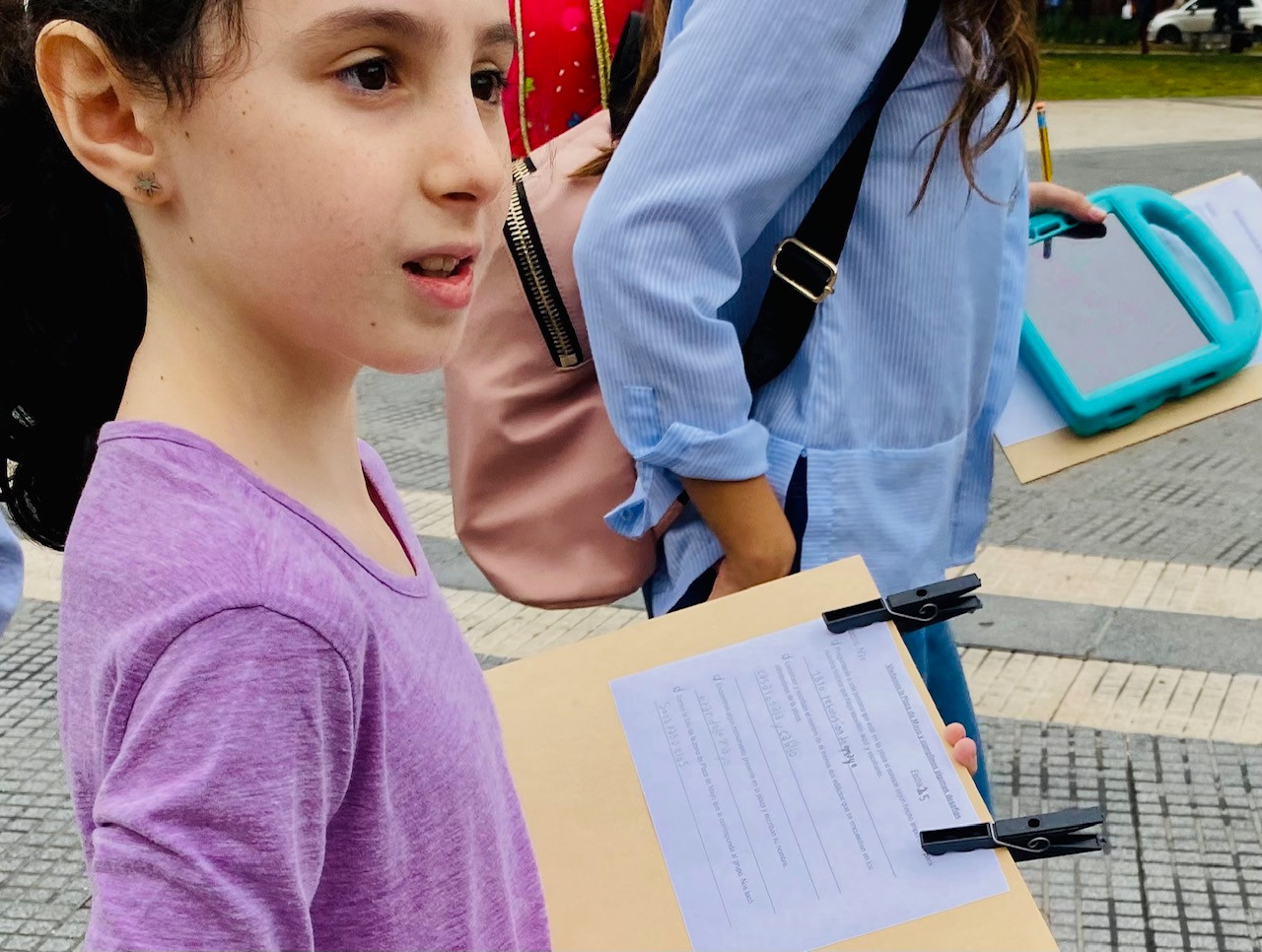 Một học sinh trong giờ học lịch sử tại quảng trường dinh Tổng thống.