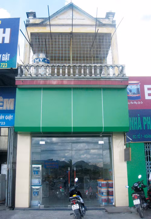Ngôi nhà ông Phương thuê làm VPCC Mạo Khê nhưng đến nay đã 7 tháng vẫn chưa thể hoạt động. Ảnh: P.H.S