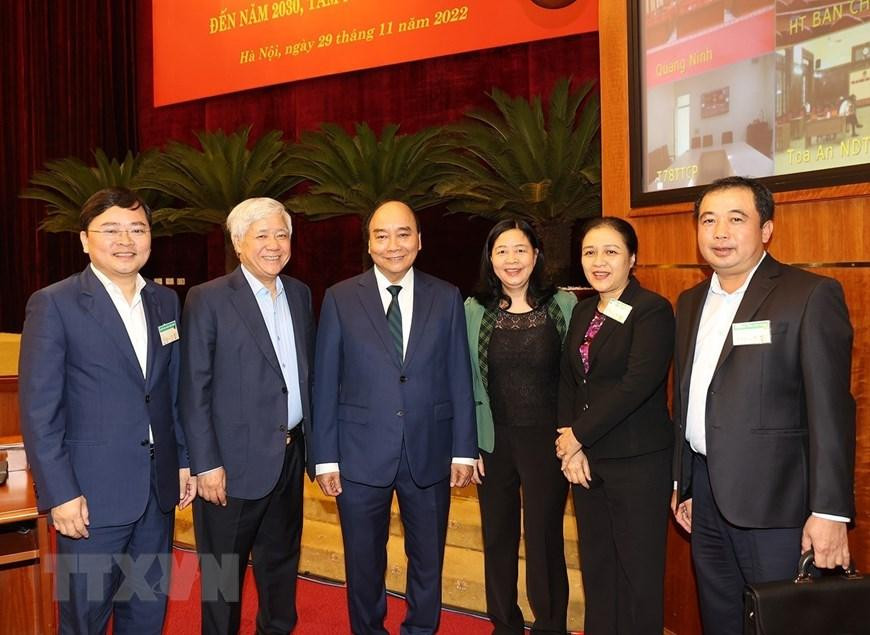 Chủ tịch nước Nguyễn Xuân Phúc với các đại biểu dự hội nghị. (Ảnh: Trí Dũng/TTXVN) Chủ tịch nước Nguyễn Xuân Phúc với các đại biểu dự hội nghị. (Ảnh: Trí Dũng/TTXVN)