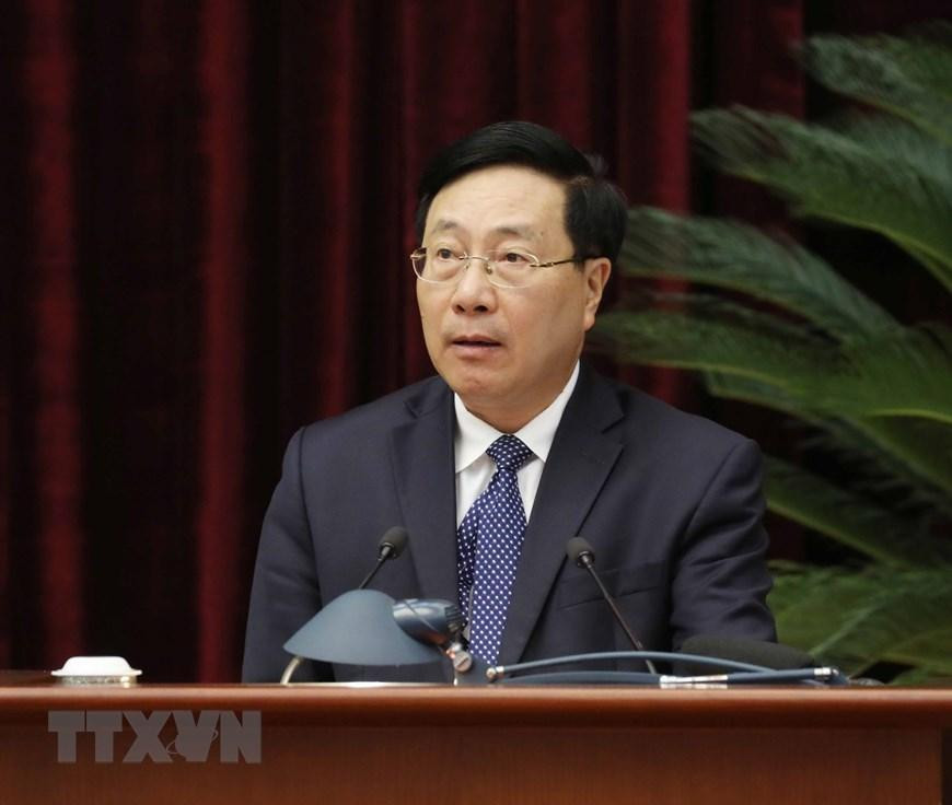 Ông Phạm Bình Minh, Ủy viên Bộ Chính trị, Phó Thủ tướng Thường trực Chính phủ trình bày báo cáo tại hội nghị. (Ảnh: Phương Hoa/TTXVN) Ông Phạm Bình Minh, Ủy viên Bộ Chính trị, Phó Thủ tướng Thường trực Chính phủ trình bày báo cáo tại hội nghị. (Ảnh: Phương Hoa/TTXVN)