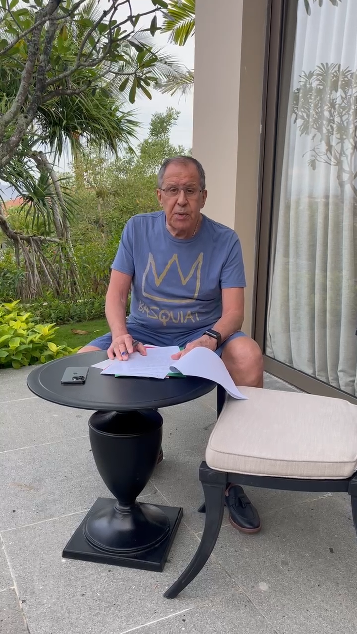 Một cảnh trong video được đăng tải bởi bà Zakharova.