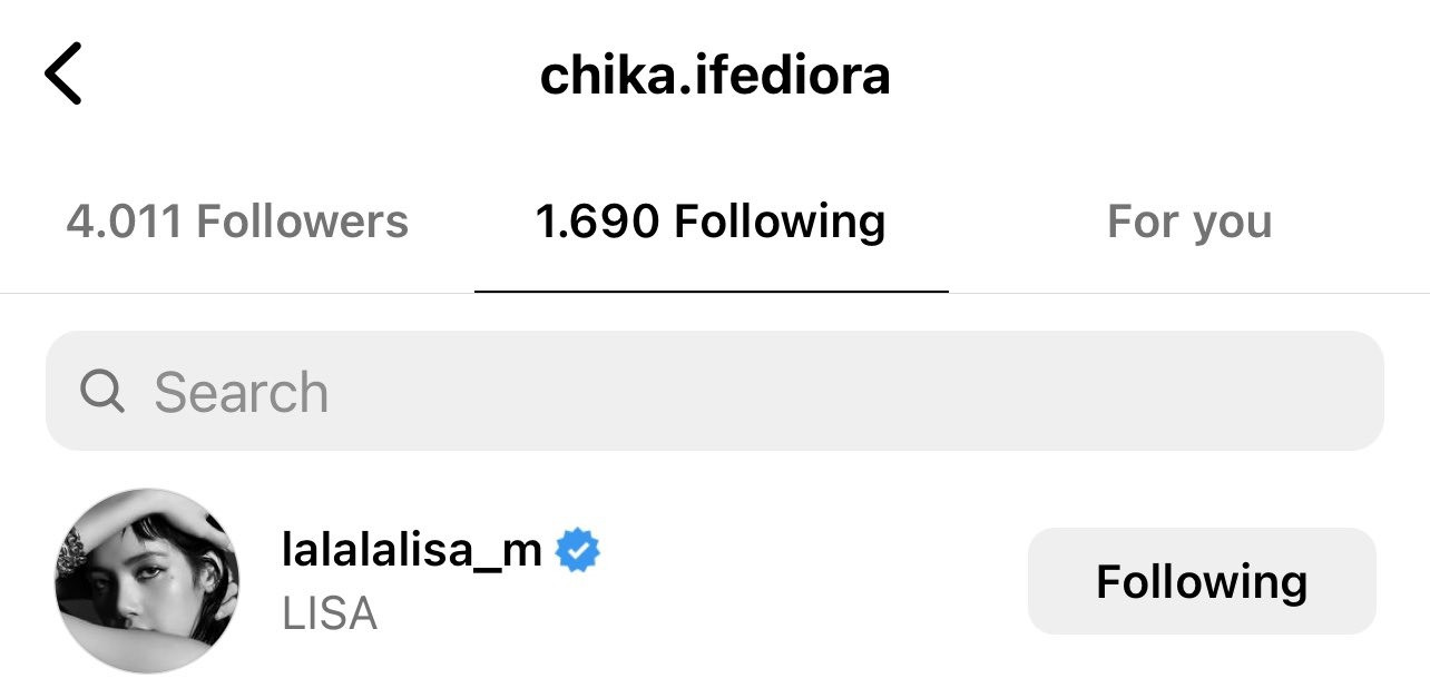 Chika Ifediora cũng có động thái tương tự dù có thói quen không theo dõi ngôi sao nào khác, trừ Billie Eilish, không thuộc công ty.