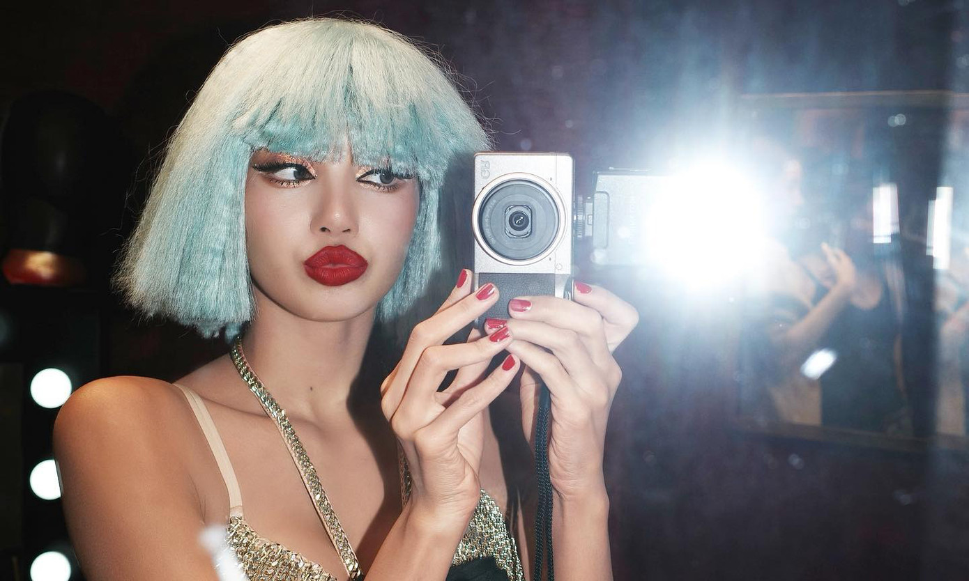 Lisa bị đồn ký hợp đồng với hãng thu âm Mỹ. Ảnh: IG.