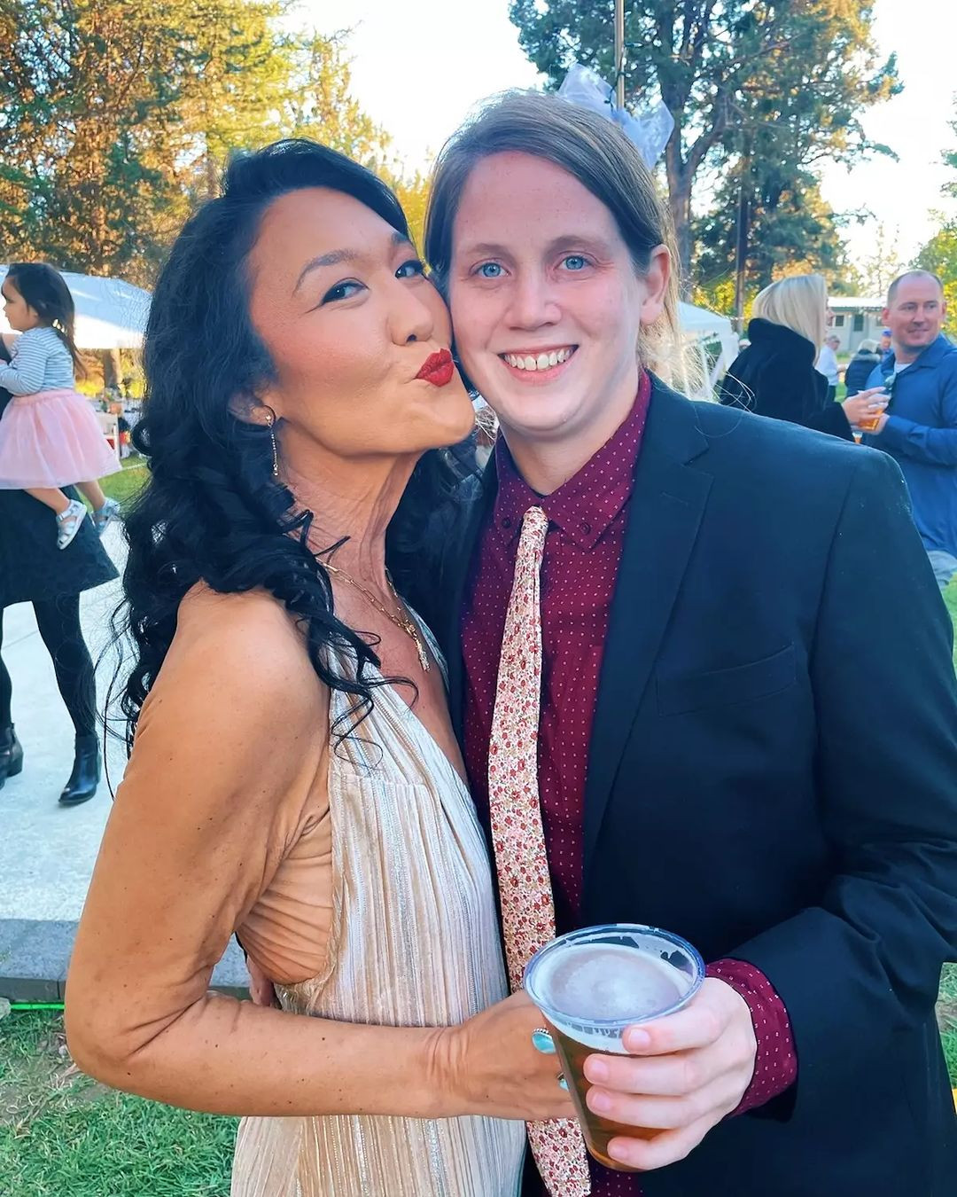 Bên cạnh sự nghiệp ngày càng phát triển, Sara cũng có đời sống tình cảm hạnh phúc. Cô có người yêu lâu năm thuộc cộng đồng LGBTQ+. Họ đã tính đến chuyện kết hôn trong tương lai gần.