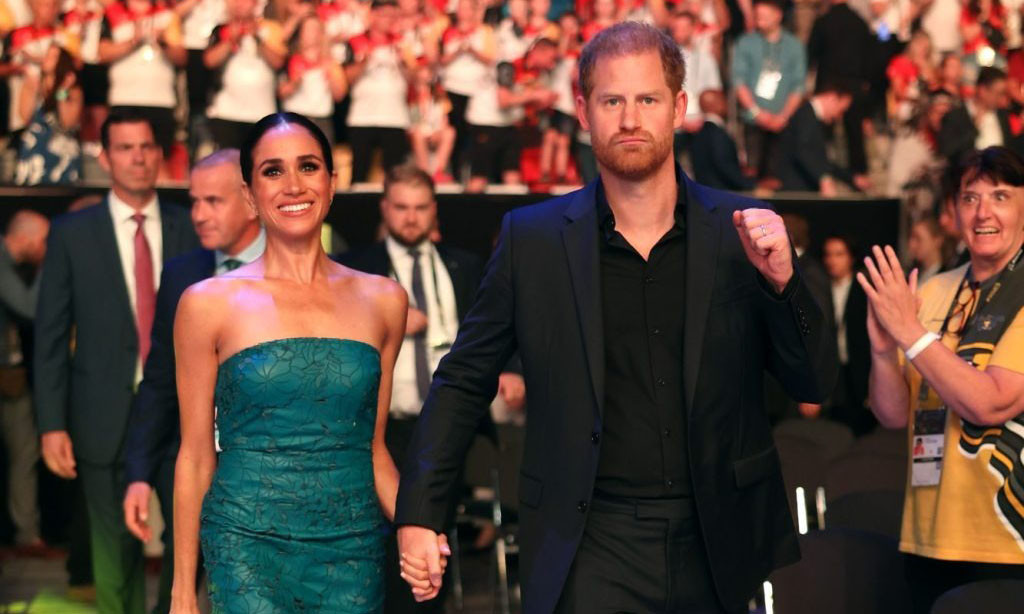 Harry và Meghan có nhiều tương tác với gia đình Kardashian-Jenner trong những tháng qua. Ảnh: Getty Images. Harry và Meghan có nhiều tương tác với gia đình Kardashian-Jenner trong những tháng qua. Ảnh: Getty Images.