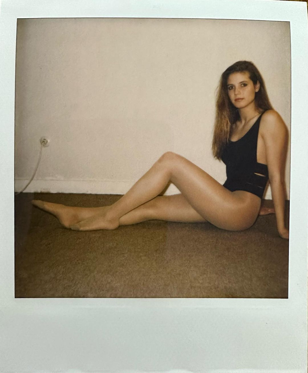 Dù tạo dáng và thần thái còn non nớt, Heidi chứng minh được bản thân là mỹ nhân. Ảnh: IG.