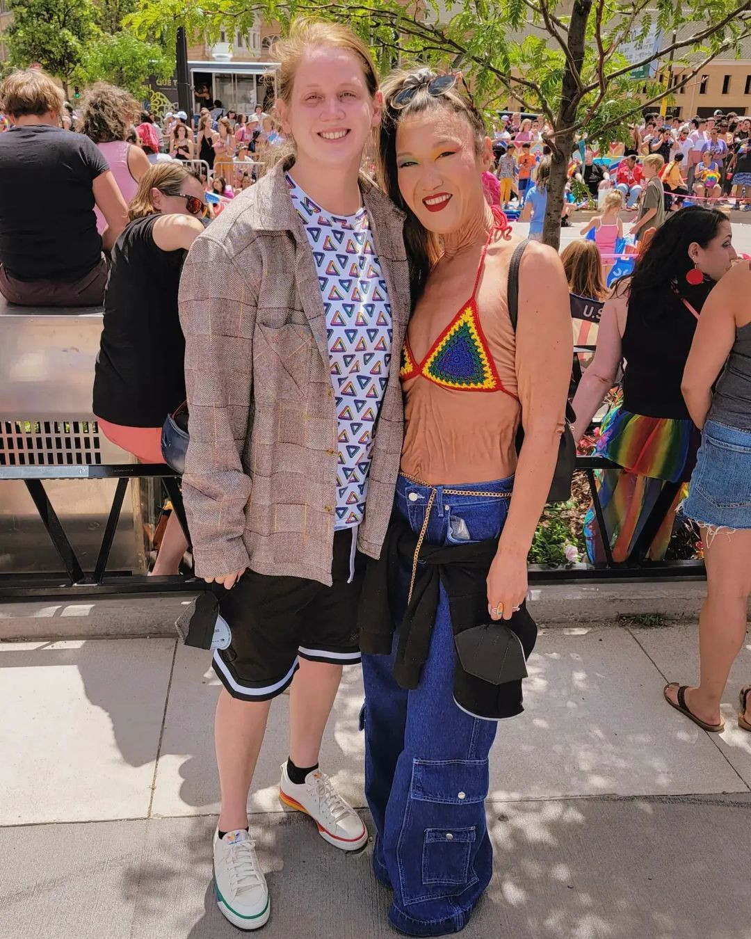 Bên cạnh sự nghiệp ngày càng phát triển, Sara cũng có đời sống tình cảm hạnh phúc. Cô có người yêu lâu năm thuộc cộng đồng LGBTQ+. Họ đã tính đến chuyện kết hôn trong tương lai gần.