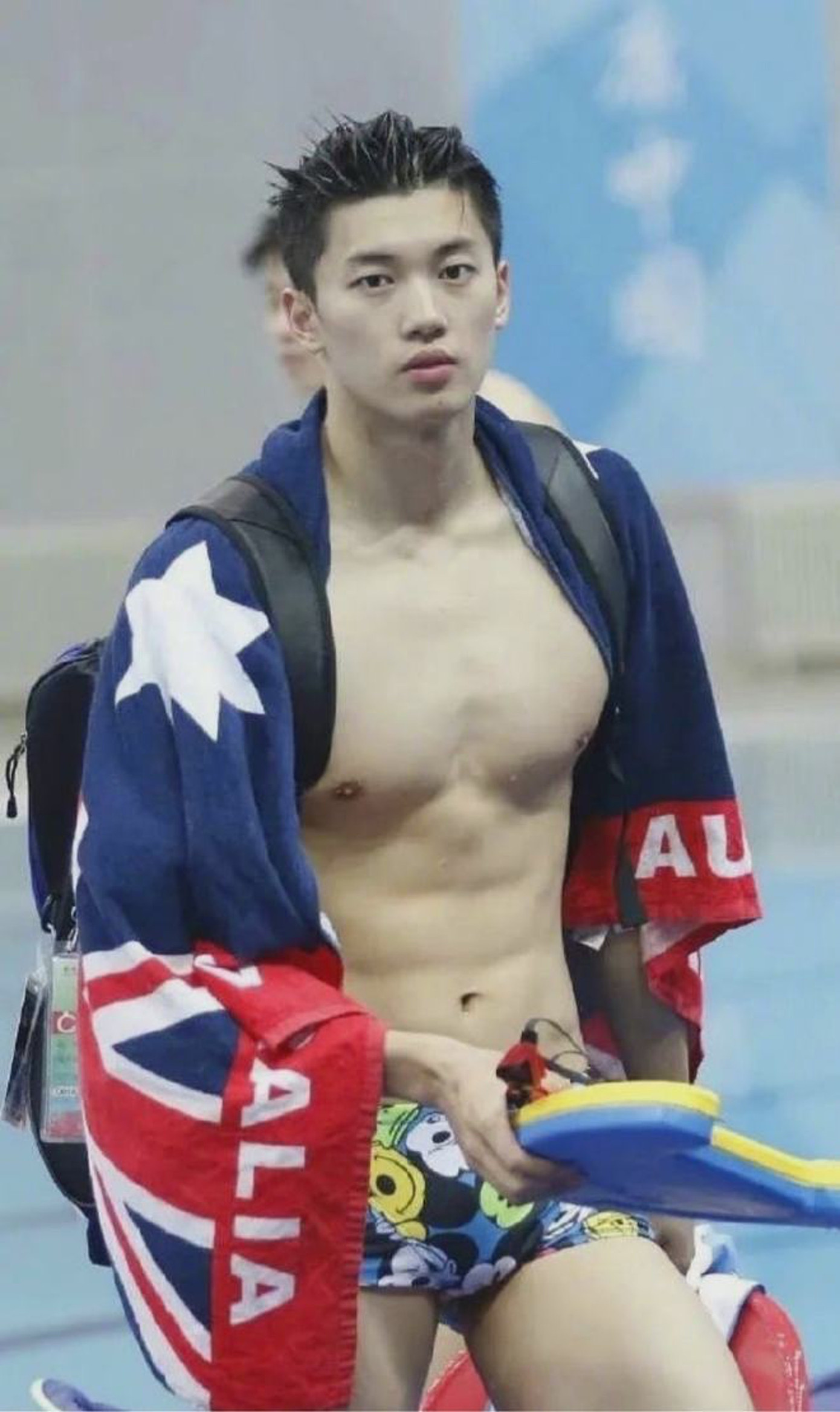 Cư dân mạng cho rằng Wang Shun giống tài tử Hứa Quang Hán. Cư dân mạng cho rằng Wang Shun giống tài tử Hứa Quang Hán.