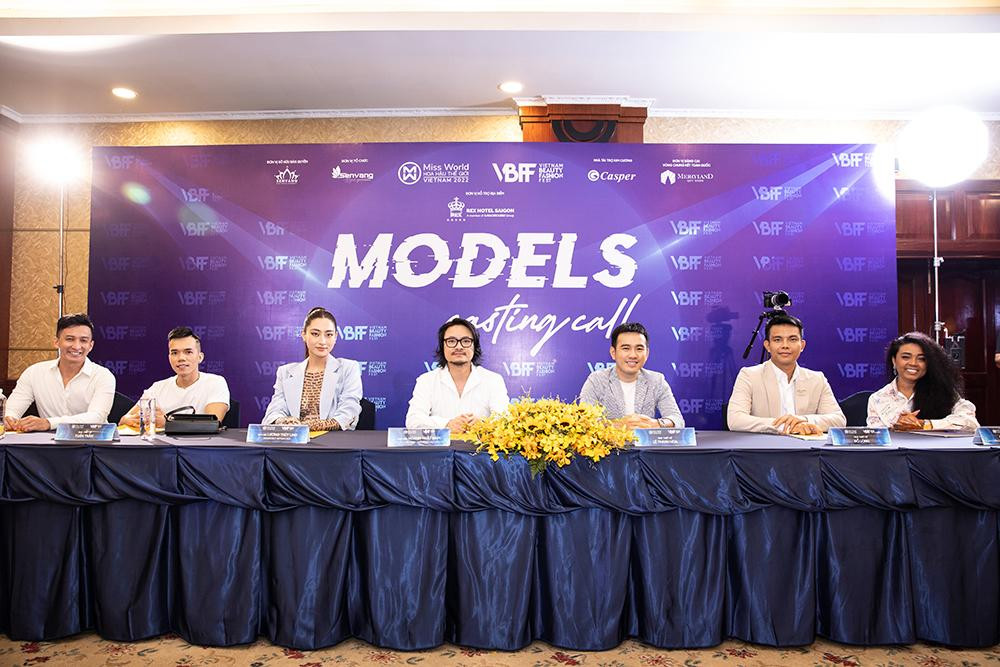 Ban giám khảo của sự kiện casting.