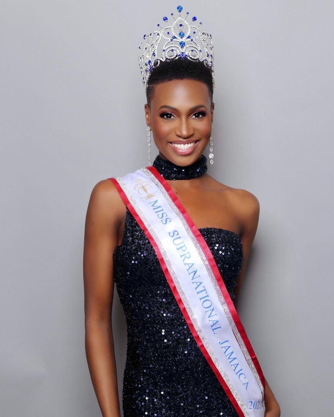 Theo đó, đứng đầu danh sách của Missosology đó là mỹ nhân da màu đến từ Jamaica - Carisa Peart. Cô cũng chính là người giành chiến thắng danh hiệu Supra Model Caribbean (vùng Caribe) trong phần thi Siêu mẫu vừa qua.