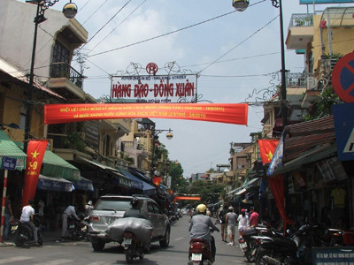 Tuyến phố Hàng Đào - Đồng Xuân Ảnh: Tuấn Minh