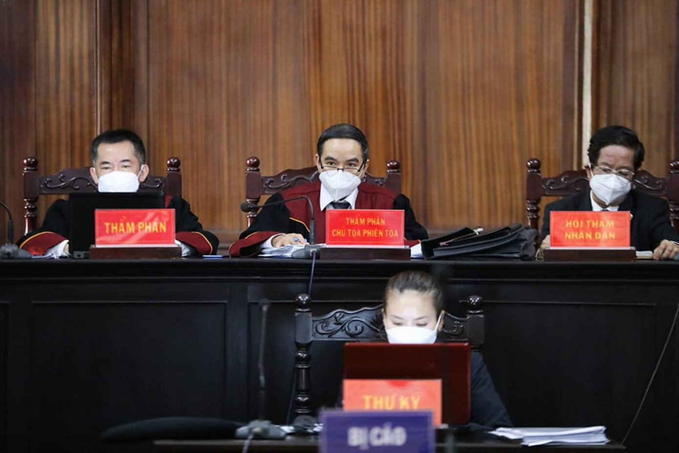 Hội đồng xét xử phiên tòa sơ thẩm vụ SAGRI Hội đồng xét xử phiên tòa sơ thẩm vụ SAGRI