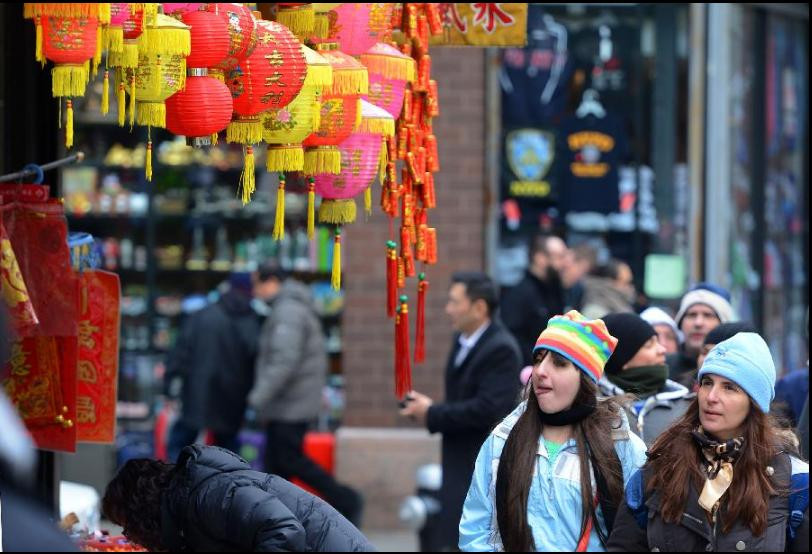 Khu phố người Trung Quốc tại thành phố New York, Mỹ cũng nhộn nhịp đèn lồng