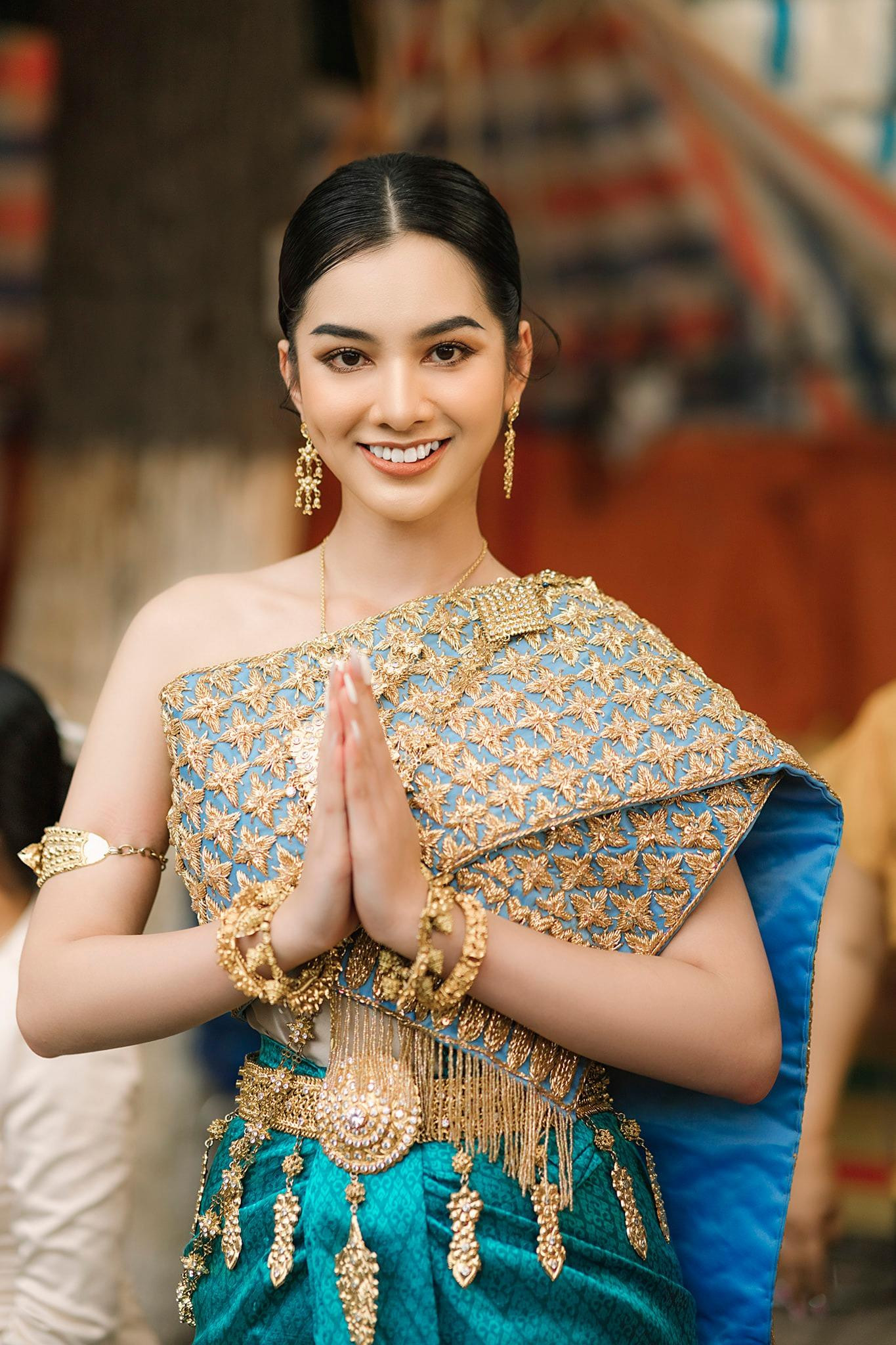 Cẩm Đan sở hữu chiều cao 1m72 và số đo ba vòng ấn tượng 83-64-92cm.