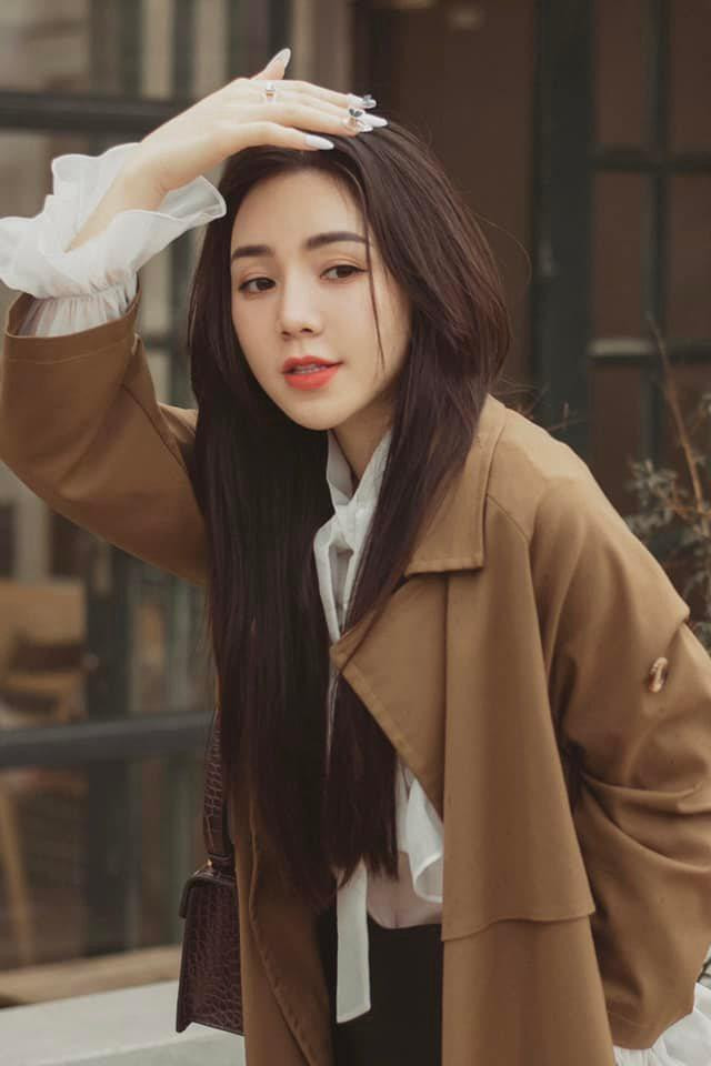 Nhan sắc gây mê đắm của Quỳnh Kool.