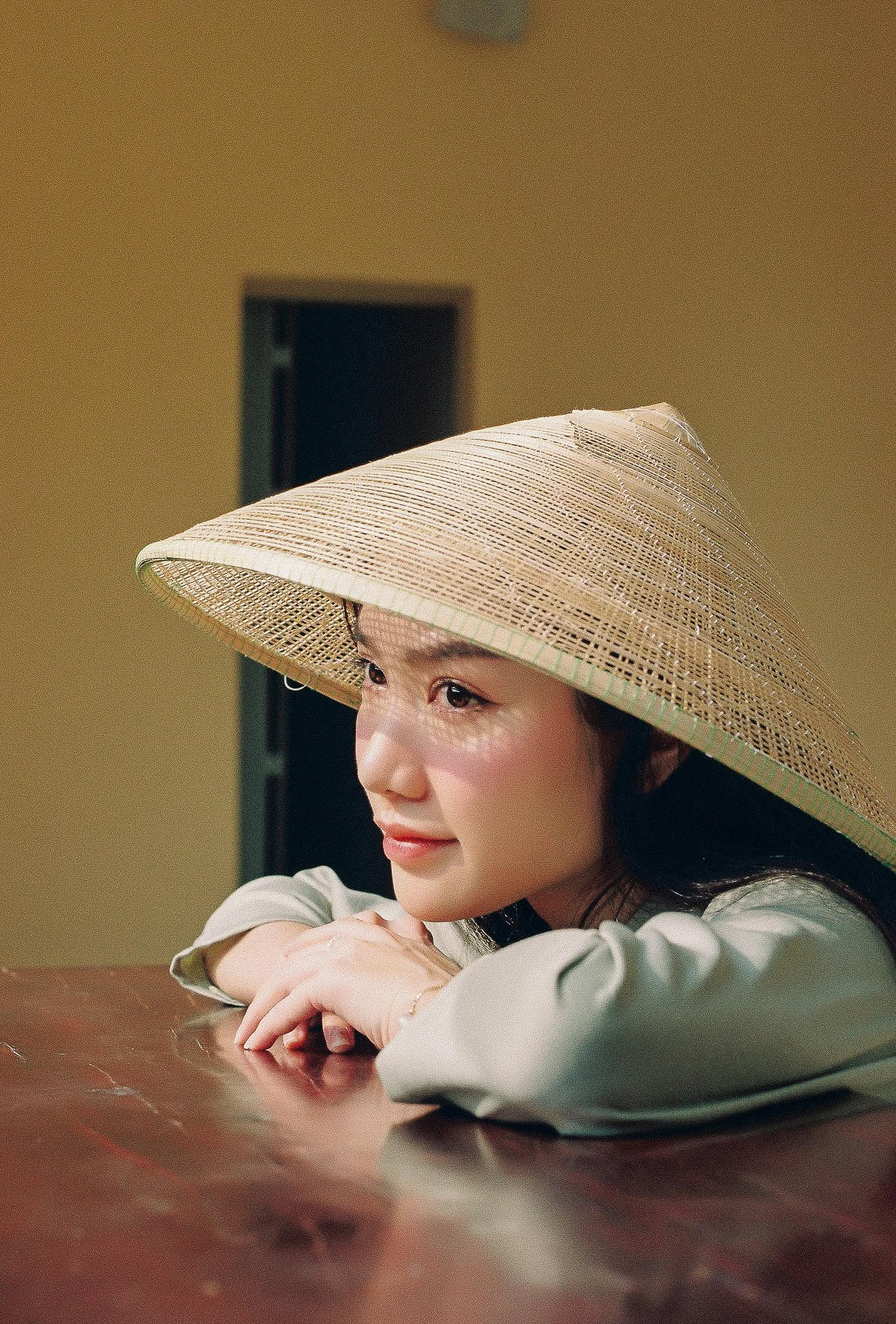 Dù không thể giành vương miện Hoa hậu Việt Nam 2018 nhưng danh hiệu “gương mặt khả ái” được cho hoàn toàn xứng đáng với Hồng Tuyết.