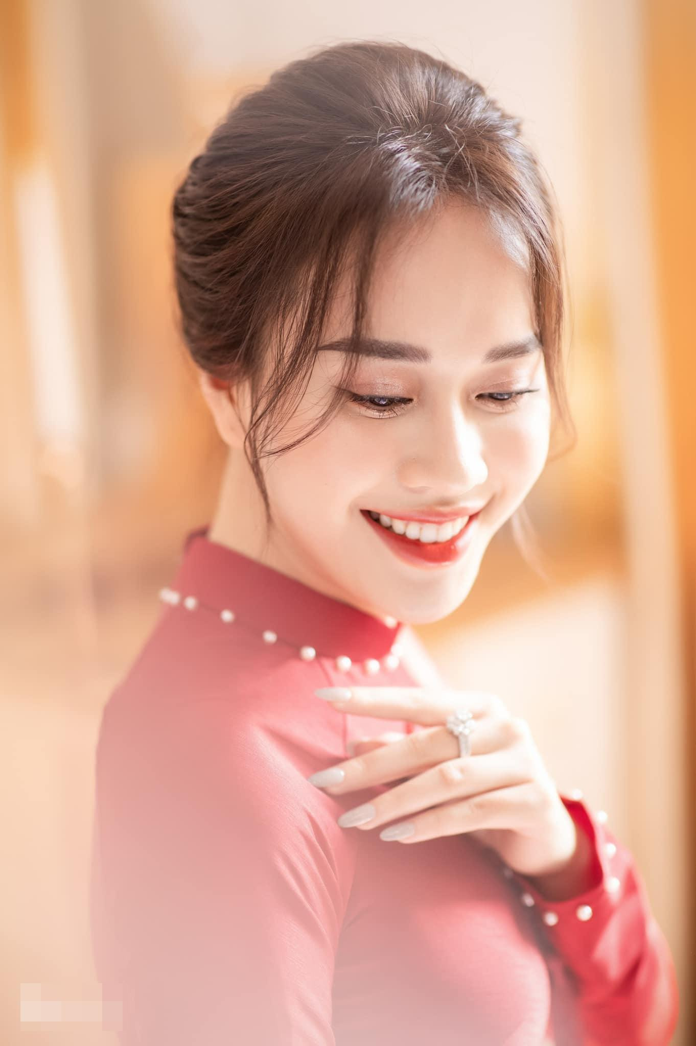 Dù nhận được một số lời mời đóng phim nhưng Mai Phương chưa tự tin và muốn trau dồi thêm trước khi trở lại với một vai diễn có dấu ấn trên truyền hình. Dù nhận được một số lời mời đóng phim nhưng Mai Phương chưa tự tin và muốn trau dồi thêm trước khi trở lại với một vai diễn có dấu ấn trên truyền hình.