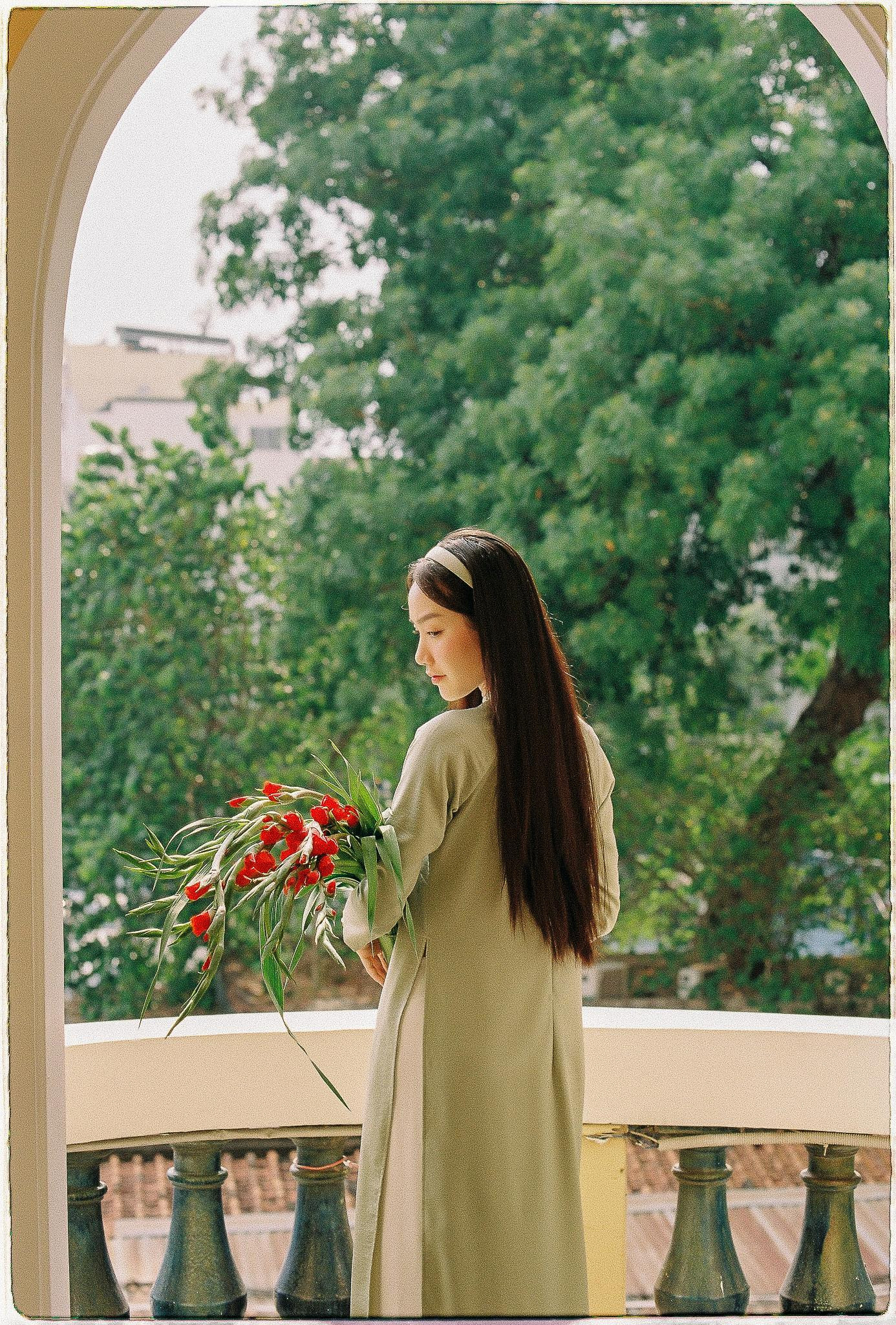 Vẻ đẹp mong manh, gây thương nhớ của cô nàng.