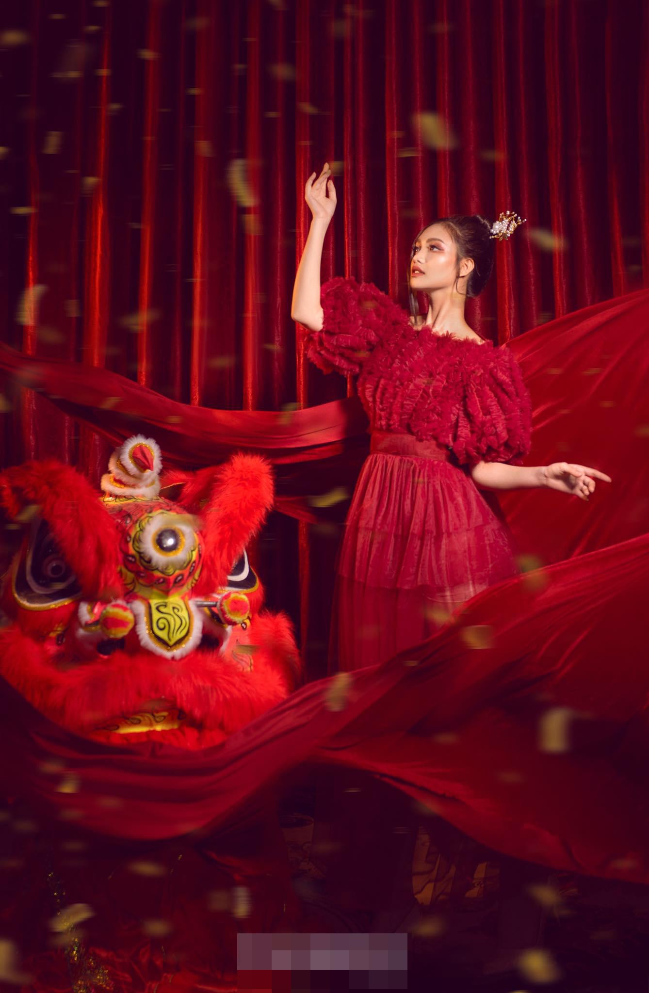 Bên cạnh đó, Đan Phượng mong muốn tìm được vai diễn phù hợp trong tương lai đúng với chuyên ngành mà cô được đào tạo.