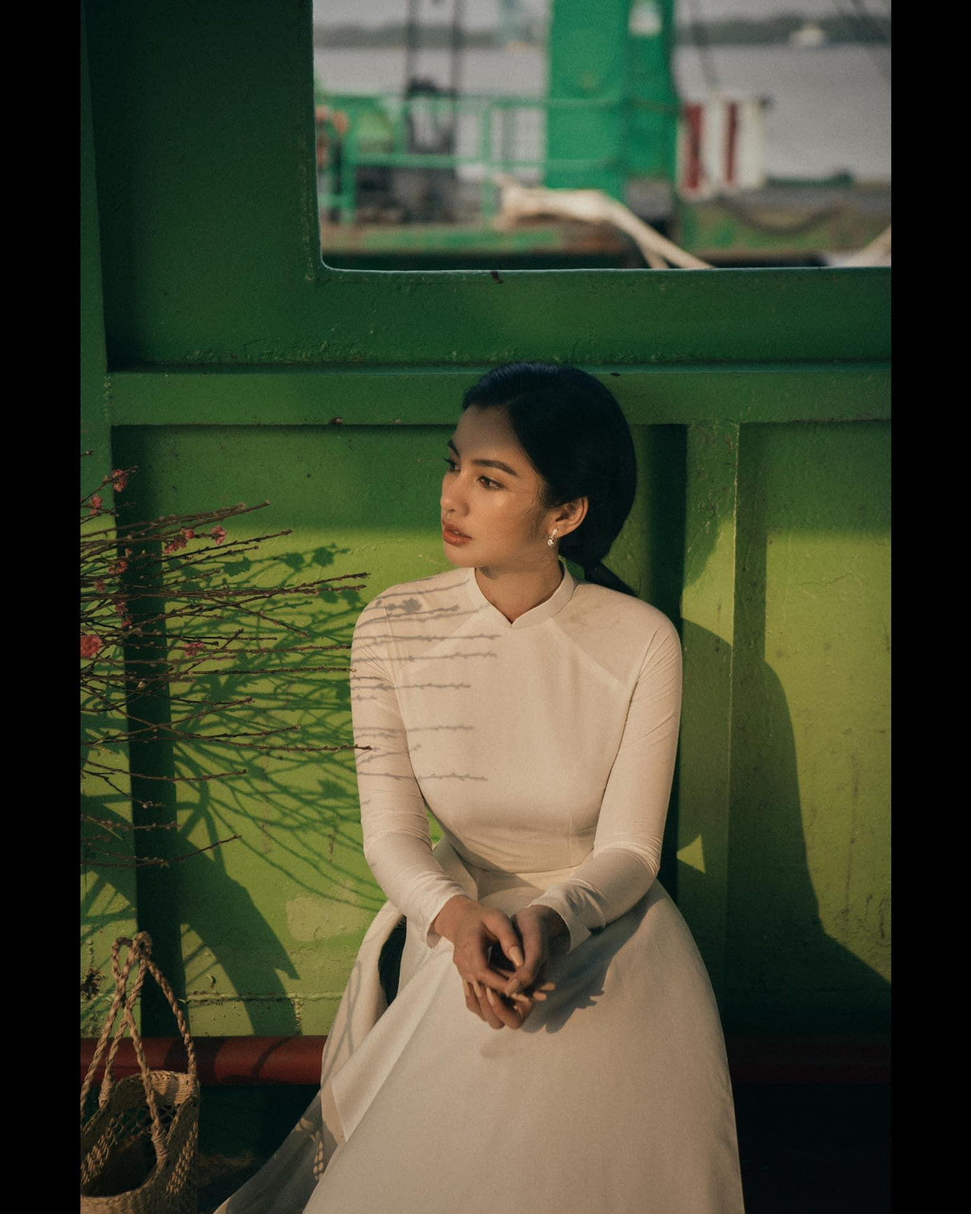 Dù phải đối mặt không ít thị phi nhưng Cẩm Đan vẫn giữ tinh thần lạc quan và không ngừng cố gắng để hoàn thiện bản thân hơn.