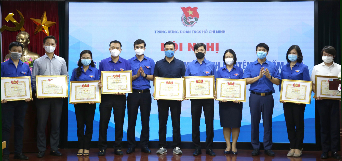 T.Ư Đoàn tặng Bằng khen cho các đơn vị xuất sắc tiêu biểu trong Chiến dịch TNTN hè 2021