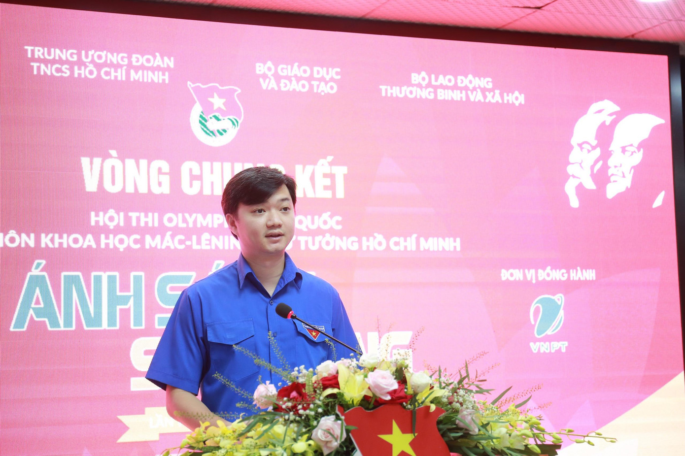 Anh Nguyễn Minh Triết, Trưởng ban Thanh niên trường học T.Ư Đoàn phát biểu tại vòng Chung kết bảng cá nhân Hội thi "Ánh sáng soi đường" lần thứ 4, năm 2021. Ảnh: Bảo Anh Anh Nguyễn Minh Triết, Trưởng ban Thanh niên trường học T.Ư Đoàn phát biểu tại vòng Chung kết bảng cá nhân Hội thi "Ánh sáng soi đường" lần thứ 4, năm 2021. Ảnh: Bảo Anh