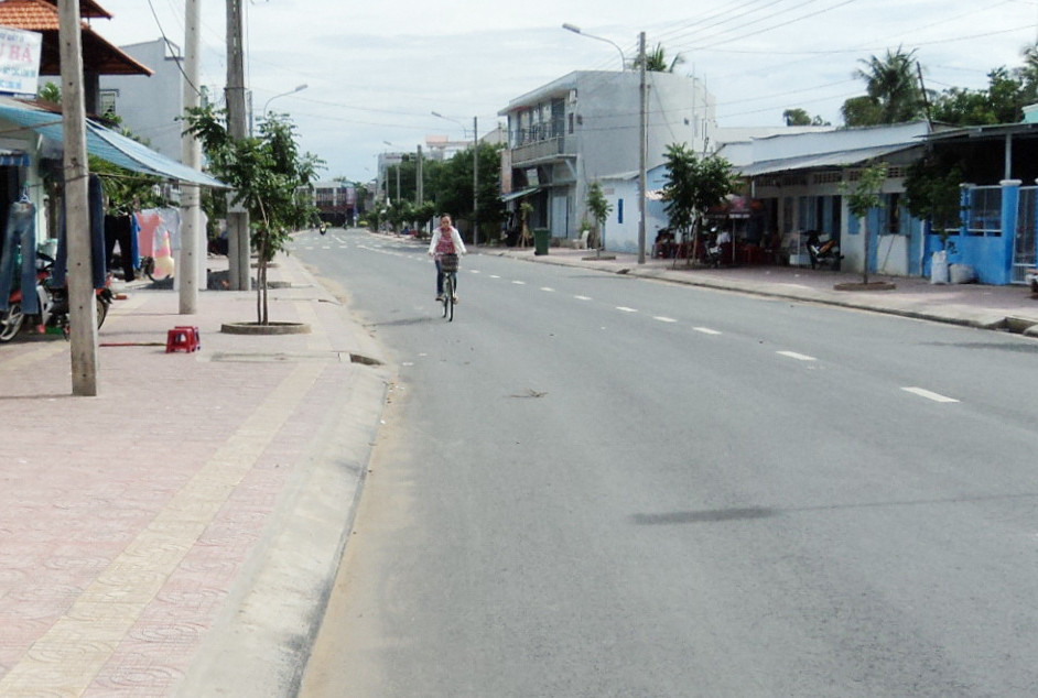 Đường Bạch Đàn giai đoạn một dài 480m hình chữ S