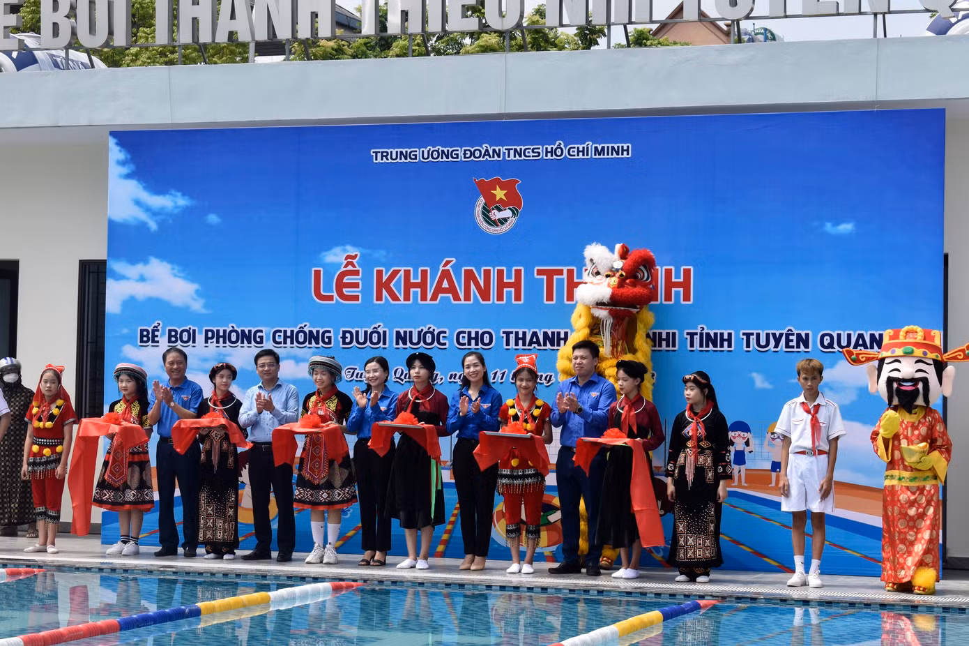 Khánh thành bể bơi phòng chống đuối nước cho thanh thiếu nhi