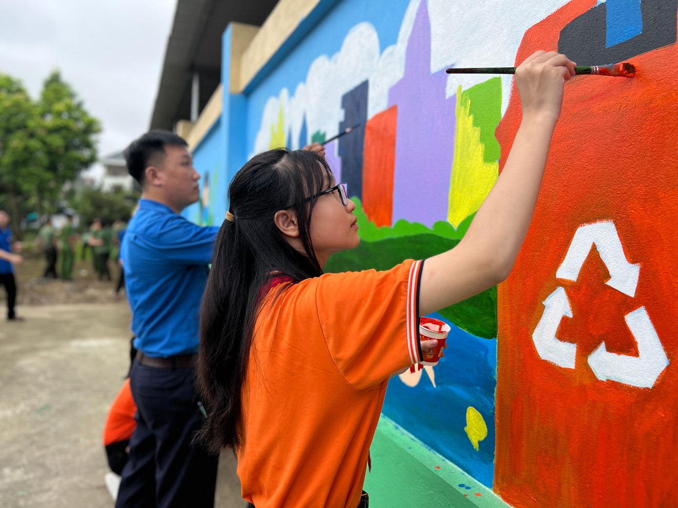 Các hoạt động hưởng ứng sôi nổi sau lễ ra quân. Các hoạt động hưởng ứng sôi nổi sau lễ ra quân.