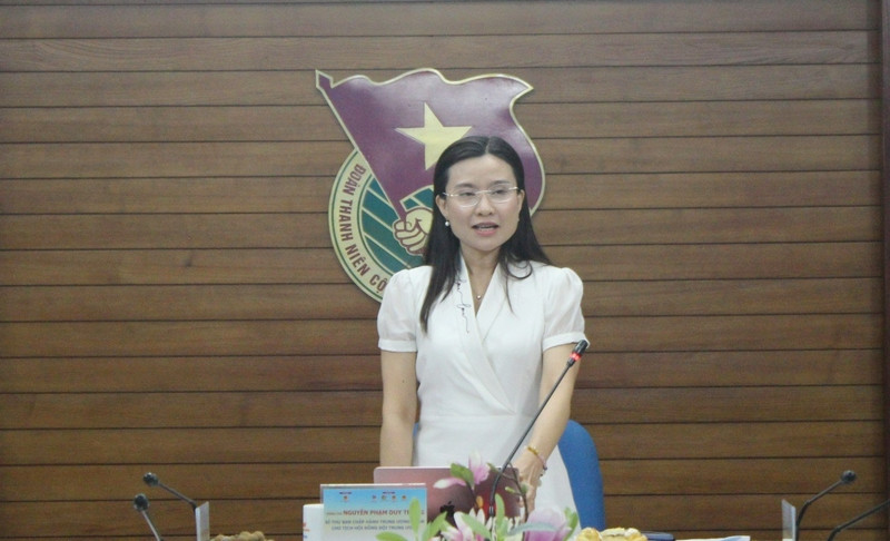 Chị Nguyễn Phạm Duy Trang - Bí thư T.Ư Đoàn, Chủ tịch Hội đồng Đội T.Ư kết luận buổi làm việc